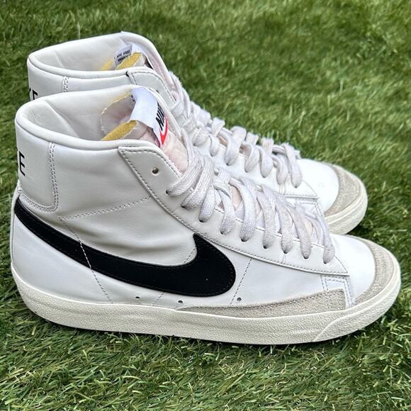 Nike Blazer Mid '77 Retro High Top Lace Up Unisex Gender Neutral Sneakers Men 9 - Picture 1 of 11